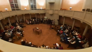 Weihnachtslieder singen in der Französischen Kirche in Potsdam